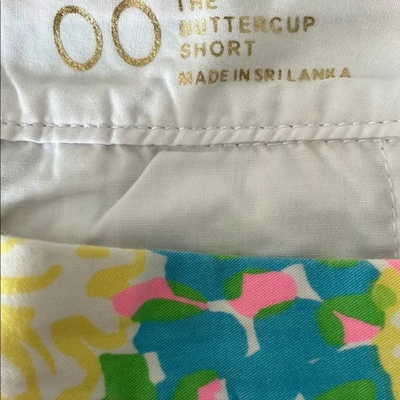 Lily Pulitzer Green and Pink Buttercup Shorts with Scalloped Hems EUC - Picture 9 of 11